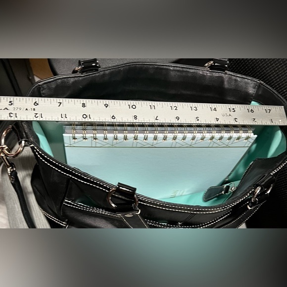 Coach Black Leather and Patent Tote Handbag Laura F14887 Coach Tag Blue Lining - Picture 8 of 16